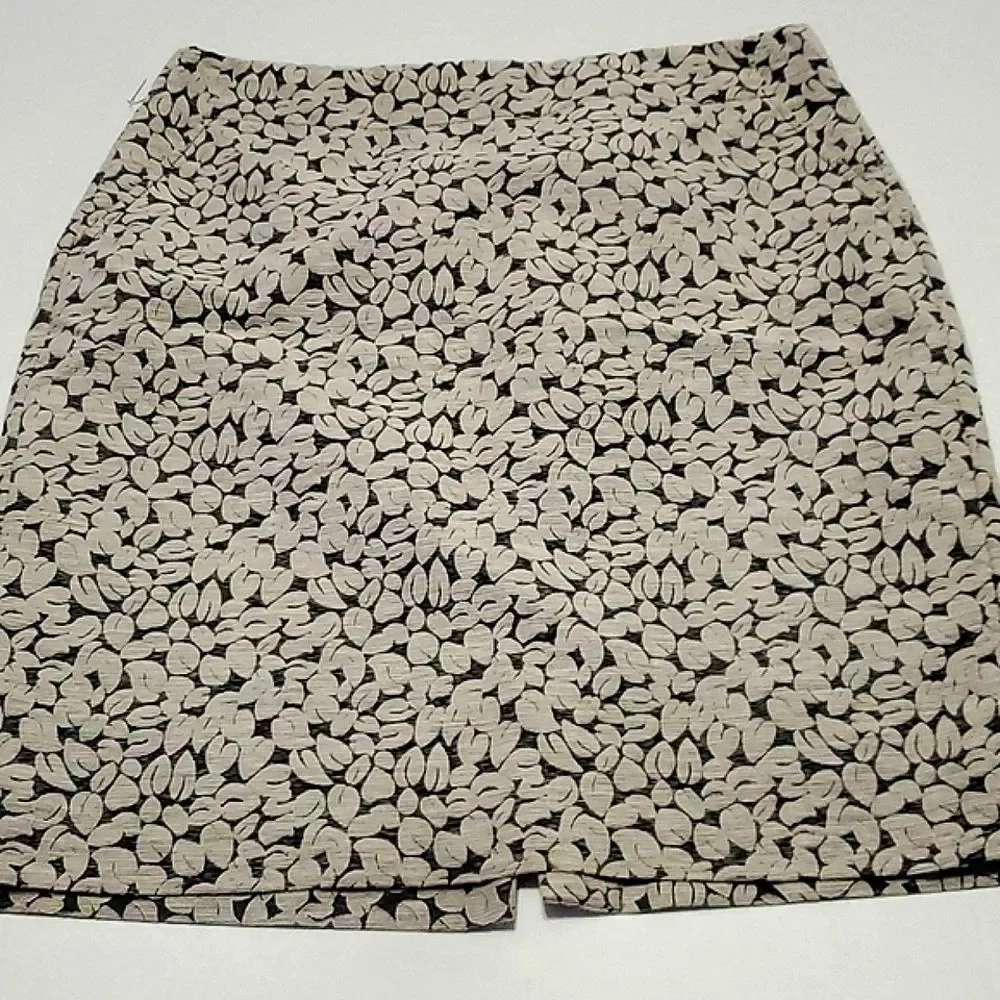 J. Crew Grayish Leaves Botanical Casual Career Pencil Mini Skirt 8